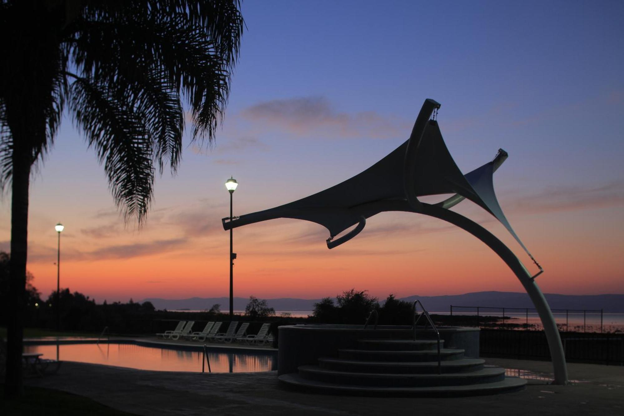 Real De Chapala Hotel อาจิจิก ภายนอก รูปภาพ